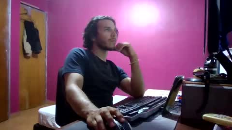 Ricardo online show from March 3, 2:33 am