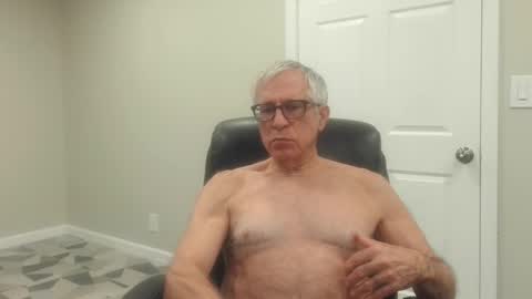 Snapshot of fitman999 chatting on January 20, 3:26 am Jon online show from January 20, 3:26 am