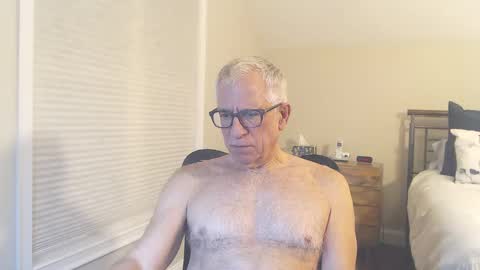 Snapshot of fitman999 chatting on January 22, 1:20 am Jon online show from January 22, 1:20 am