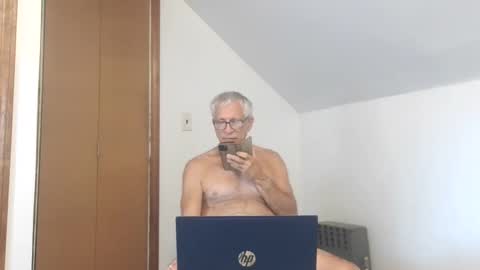 Snapshot of fitman999 chatting on September 23, 7:35 pm Jon online show from September 23, 7:35 pm