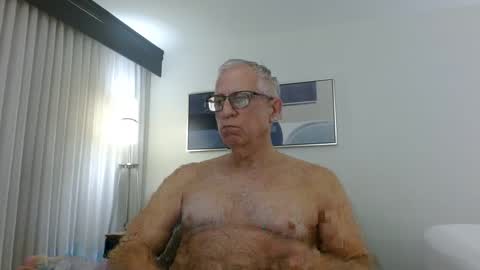 Snapshot of fitman999 chatting on January 22, 9:11 pm Jon online show from January 22, 9:11 pm