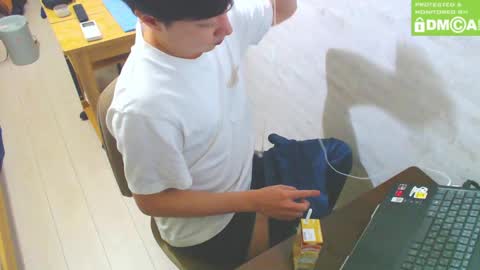 flowerbox online show from January 6, 12:24 pm