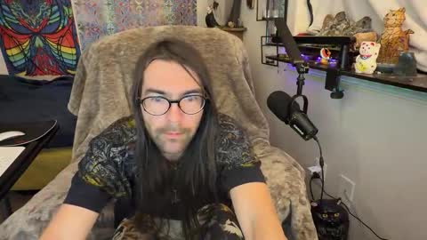 Chris online show from February 8, 11:05 am