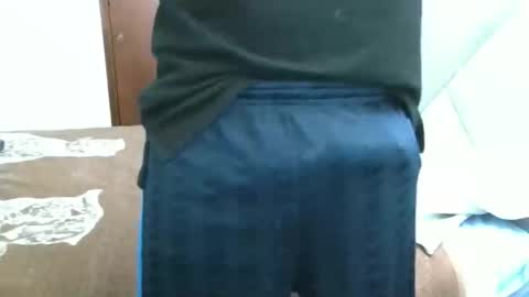 fonzi_flores online show from October 16, 8:55 am