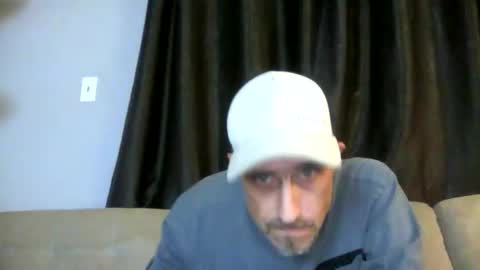 fouraide42 online show from December 19, 4:31 am