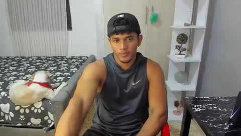 Snapshot of fox_evans chatting on October 28, 5:21 am Fox online show from October 28, 5:21 am