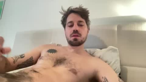 Snapshot of frankybiiig chatting on October 22, 7:56 am thegoodandbiiig online show from October 22, 7:56 am