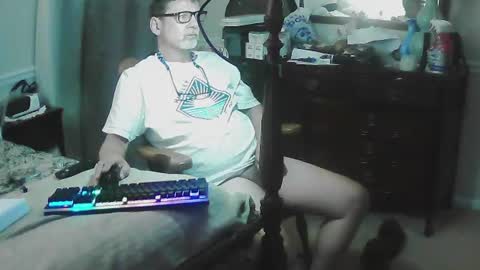 freddiespaghetti online show from June 21, 2:06 am