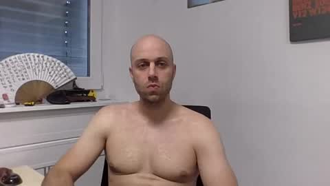 Snapshot of freddow chatting on October 16, 2:47 pm freddow online show from October 16, 2:47 pm