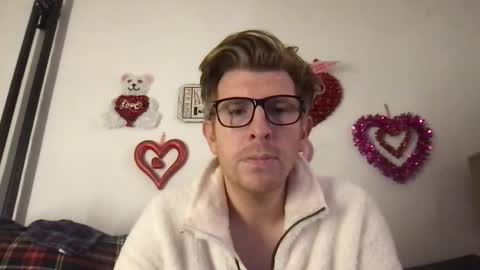 Freddy Foot Balls online show from February 10, 12:48 am