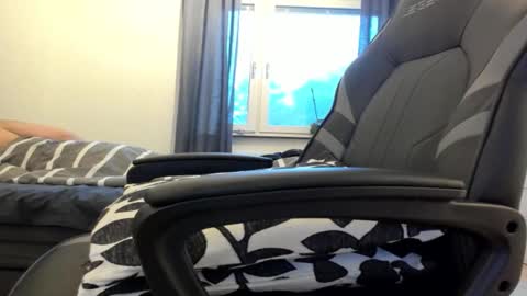 Fredrik online show from December 18, 1:29 pm