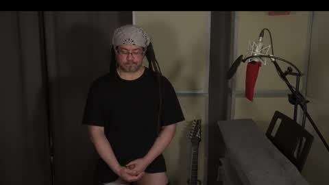 freqmoar online show from March 4, 3:08 pm