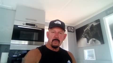 Snapshot of friskyneedsum chatting on September 9, 3:33 pm bob online show from September 9, 3:33 pm