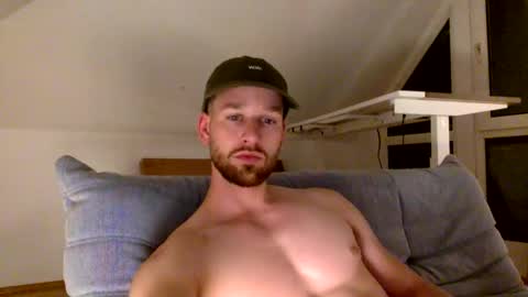 frozenyoga online show from September 21, 6:30 pm