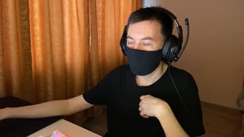 froztai online show from December 22, 6:43 am