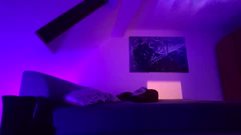 Maxi online show from March 3, 9:21 pm