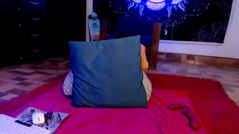 Snapshot of ftmblueyes chatting on January 15, 5:29 am          HEHIM  online show from January 15, 5:29 am