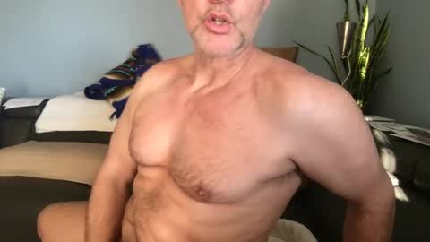 Snapshot of fuertecock chatting on February 22, 1:11 am Gregorio online show from February 22, 1:11 am