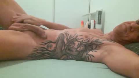 Snapshot of fullartofsex chatting on October 29, 6:05 am FullArtOfSex online show from October 29, 6:05 am