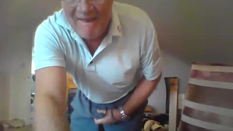 Snapshot of funtime88888 chatting on January 29, 2:32 pm funtime88888 online show from January 29, 2:32 pm