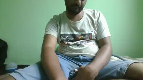 Snapshot of g0lu_ chatting on December 11, 7:54 am Nunnu online show from December 11, 7:54 am