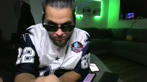 Jax online show from November 24, 5:08 am