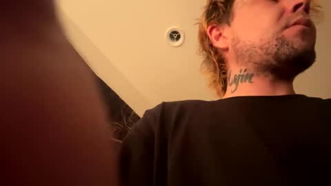 yeeah online show from December 22, 11:33 am