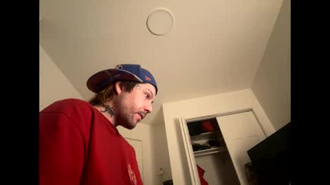 yeeah online show from March 7, 9:40 am