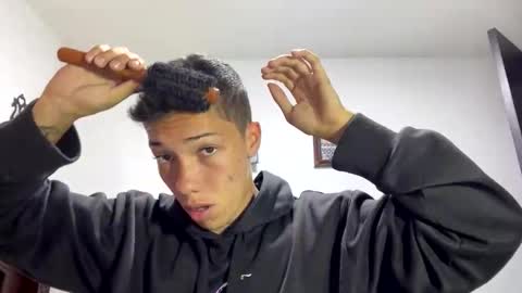 gadiel_sex online show from April 1, 11:34 am