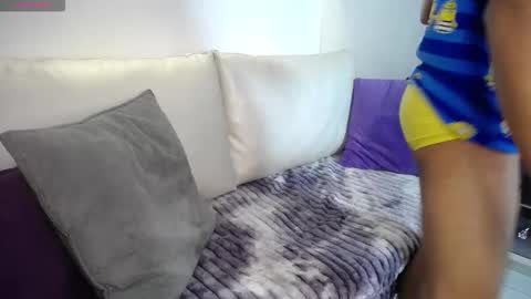 Snapshot of gael_noir chatting on October 23, 7:01 am Gael online show from October 23, 7:01 am