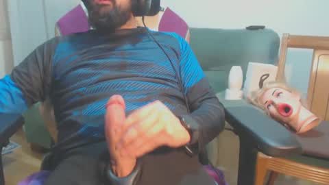 your master online show from February 19, 11:04 pm