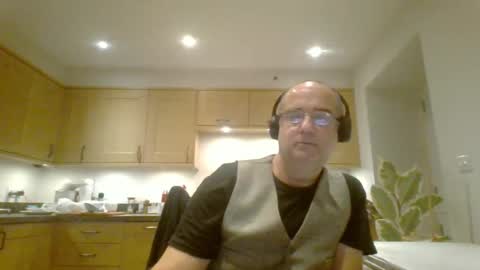 galacx online show from December 8, 6:39 pm