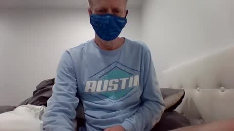 Snapshot of gamerboy200 chatting on January 10, 7:25 am gamerboy200 online show from January 10, 7:25 am