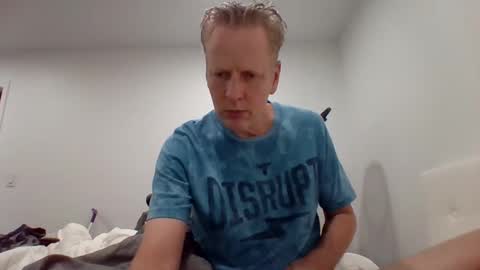 Snapshot of gamerboy200 chatting on September 24, 11:58 pm gamerboy200 online show from September 24, 11:58 pm