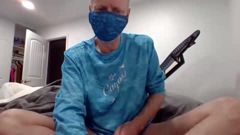 Snapshot of gamerboy200 chatting on February 17, 8:30 am gamerboy200 online show from February 17, 8:30 am