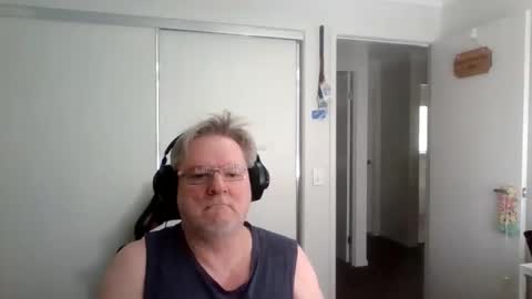 loseraussie online show from June 8, 2:45 am