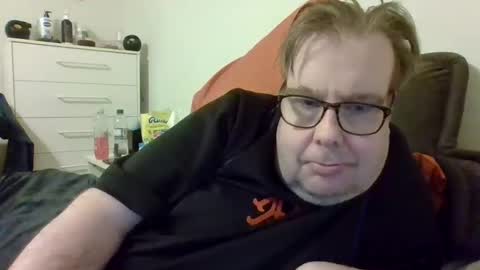 Gary online show from June 2, 4:24 am