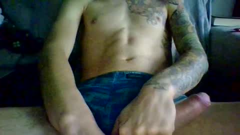 garyreal1990 online show from March 15, 6:43 am