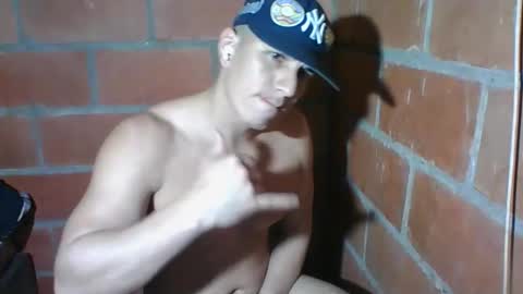 gattitosexy_95 online show from March 26, 4:49 am