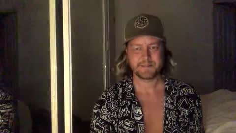 gcsurfer81 online show from November 1, 9:46 am