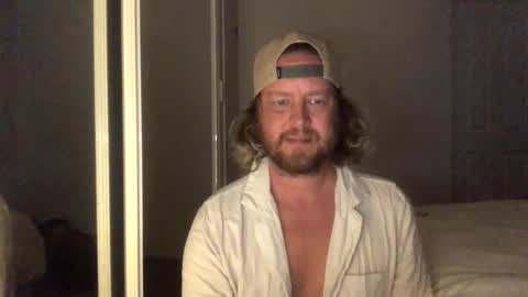 gcsurfer81 online show from October 29, 7:33 am