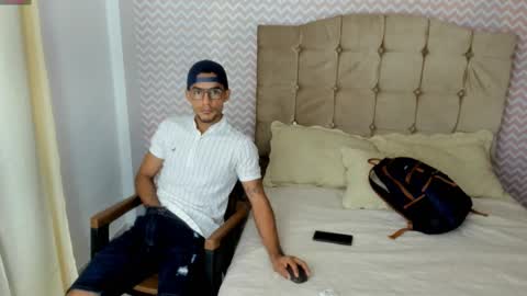 geminiano_hot online show from December 5, 11:49 am