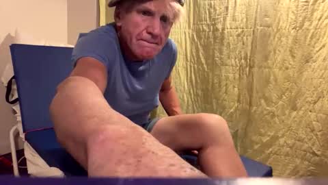 Lenzy LaCanada online show from December 16, 6:53 am