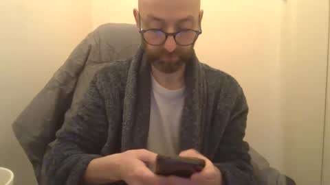 Snapshot of geon2xx chatting on January 24, 11:37 am Geon online show from January 24, 11:37 am