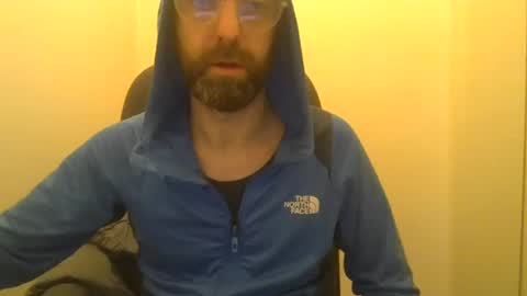 Snapshot of geon2xx chatting on February 17, 7:36 am Geon online show from February 17, 7:36 am