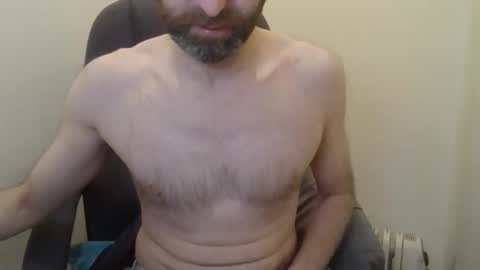 Snapshot of geon2xx chatting on December 7, 8:22 am Geon online show from December 7, 8:22 am