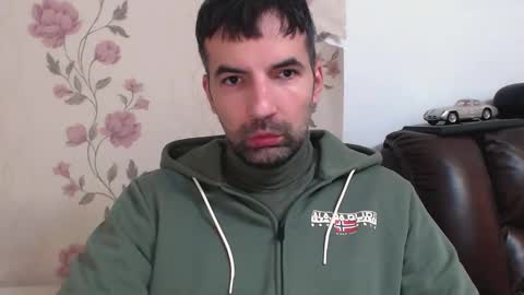 Gianni online show from April 4, 2:25 pm