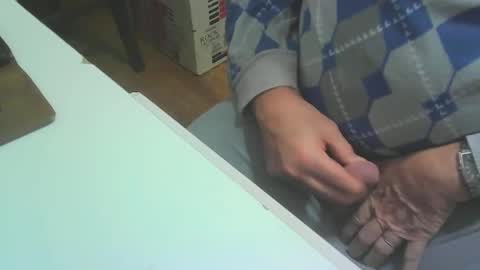 Snapshot of gigione54 chatting on January 14, 5:30 am gigione54 online show from January 14, 5:30 am