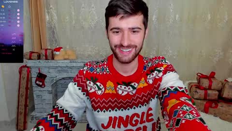 gilbertogonzales online show from December 4, 5:11 pm