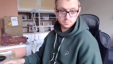 Snapshot of ginwood chatting on October 29, 11:02 am ginwood online show from October 29, 11:02 am